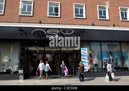 Renovierte alte Woolworths speichern jetzt Hosting-"New Look" Shop Filiale Salisbury England UK Stockfoto