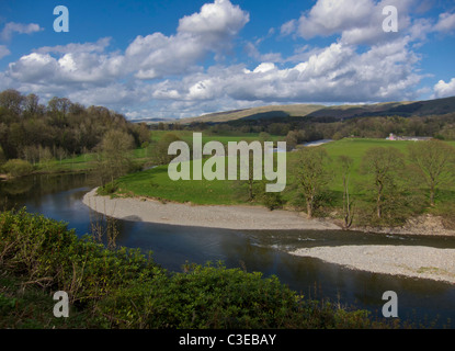 Ruskins Blick über den Fluss Lune an Kirkby Lonsdale, Cumbria, Großbritannien Stockfoto