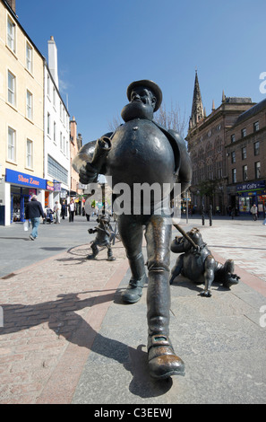 Statue des verzweifelten Dan aus dem Dandy Comic, High Street, Dundee Stockfoto