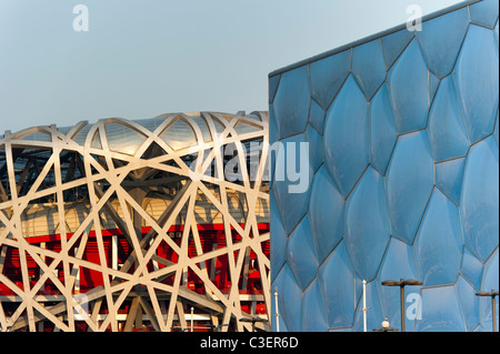 Vogels Nest National Stadium und Watercube nationale Schwimmzentrum, 2008 Olympic Green, Peking, China, Asien. Stockfoto