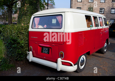 Einem klassischen 60er Jahre VW Campervan Stockfoto