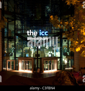 Nacht Foto von einem Eingang zum ICC Birmingham, Birmingham, West Midlands, England, UK. Stockfoto