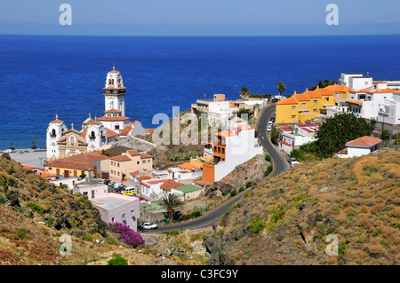 Ansicht-Antenne der Stadt Candelaria mit seiner berühmten Basilika des östlichen Teils der Insel Teneriffa in die spanischen Kanarischen Inseln Stockfoto