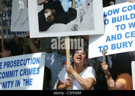 Koptische Amerikaner (ägyptische Christen) halten Rallye in Lafayette Park zu Besorgnis über Religionsfreiheit und damit verbundenen menschlichen Stockfoto