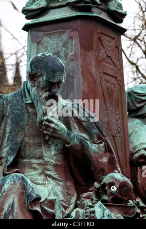 Philosophie und Inspiration Statue auf Kelvin Brücke, Glasgow, Schottland, UK Stockfoto