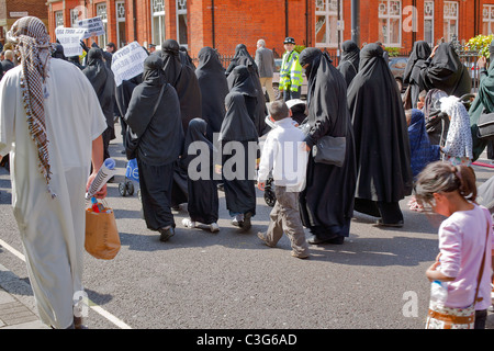 Islamische Protestmarsch, Eingabe Crawford Straße von der Baker Street; London; Europa. Freitag 6.. Mai 2011 Stockfoto