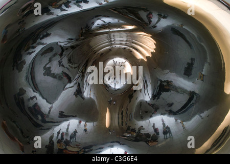 Cloud Gate, aka Bean Skulptur in Chicago, Illinois. Stockfoto