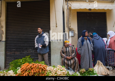 Markt in der Altstadt Medina Tanger Marokko in Nordafrika Stockfoto