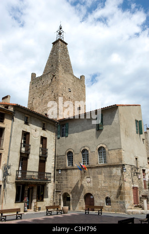 Die 'mairie' auf dem Hauptplatz von Villefranche-de-Conflent in den französischen Pyrenäen Berge von Occitanie Stockfoto