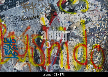 Detail der Graffiti auf der Berliner Mauer Stockfoto