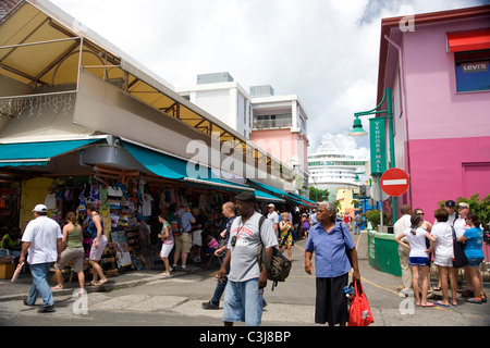 Erbe-Kai, Shopping in St. Johns - Antigua Stockfoto