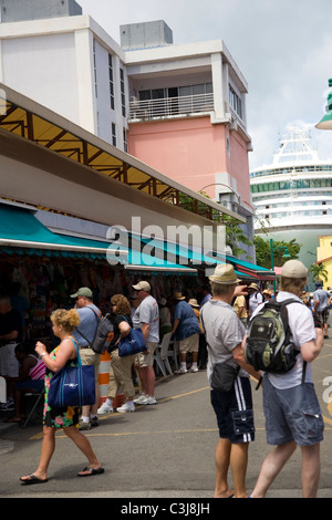 Erbe-Kai, Shopping in St. Johns - Antigua Stockfoto