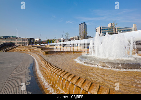 Die Schneide Brunnen auf Garbe Platz außerhalb Sheffield Bahnhof South Yorkshire England GB UK EU Europa Stockfoto