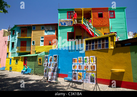 Bunte Gebäude im Bereich La Boca in Buenos Aires, Argentinien. Stockfoto