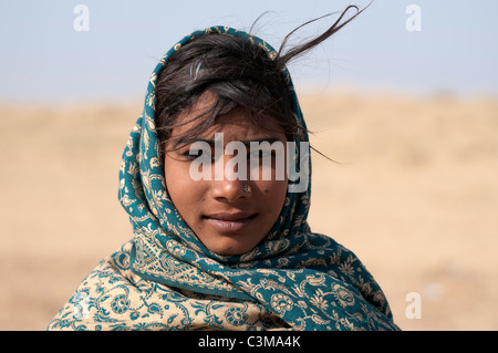 Zigeunerin der Thar-Wüste in Rajasthan. Stockfoto