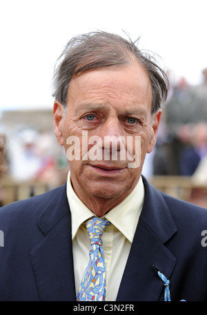 HENRY CECIL RACE HORSE TRAINER YORK RACECOURSE YORK ENGLAND 12. Mai 2011 Stockfoto