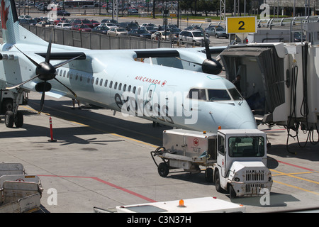 Air Canada Express Jet Vorbereitung für den Start Stockfoto