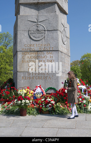 2. Weltkrieg - Völker und Veteranen mit vielen Auszeichnungen im 66. Jahrestag des Endes des Krieges Kaliningrad (Königsberg) 9. Mai 2011 Stockfoto