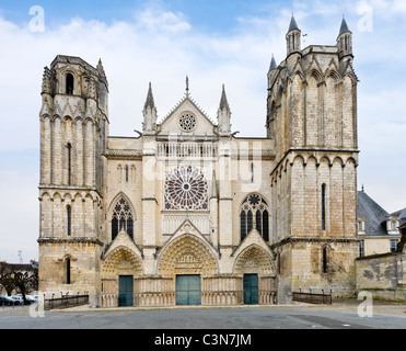 Poitiers Kathedrale (Kathedrale Saint-Pierre de Poitiers), Poitiers, Poitou-Charentes, Frankreich Stockfoto