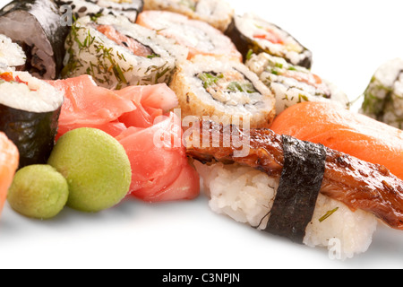 Verschiedene Arten von sushi Stockfoto