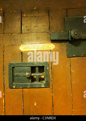 Paris, Frankreich, Detail alte Gefängnistor auf dem Display in "Musee De La Präfektur de Paris", ("Polizei-Museum"), Stockfoto