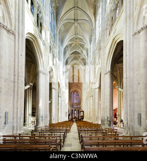 Das Innere des Tours Cathedral (Cathedrale Saint-Gatien), Tours, Indre et Loire, Frankreich Stockfoto