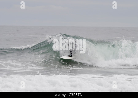 Surfen in Porth Ceiriad Abersoch auf der Lleyn-Halbinsel Stockfoto