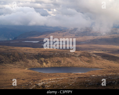 Östlich von Beinn Nam Ban in der Nähe von Ullapool, Schottland anzeigen Stockfoto