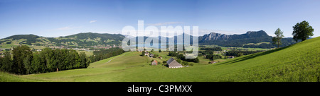 Österreich, Salzkammergut, See Mondsee, Mount Schafberg im Hintergrund Stockfoto