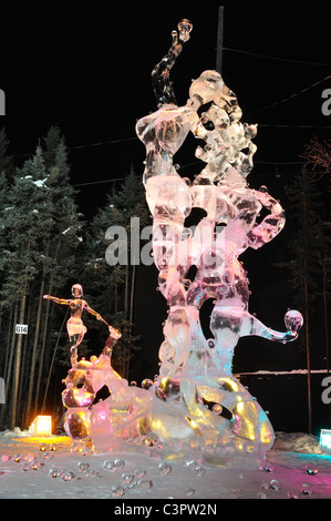 FAIRBANKS, AK - MÄRZ 9: "BLBLBL..." Eis-Skulptur, 2010 Weltkunst Eis Meisterschaften 9. März 2010 in Fairbanks, Alaska Stockfoto