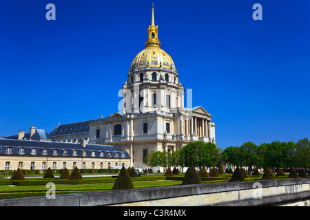 Die Kathedrale des Invalides und Park in Paris, Frankreich. Stockfoto