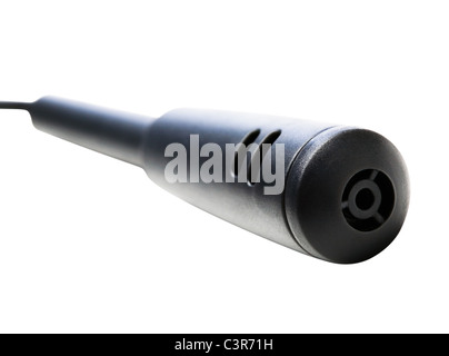 Ein Mikrofon von Schwarz auf weiß isoliert Stockfoto