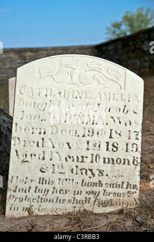 Anfang des 19. Jahrhunderts Grabstein in der mumma Friedhof am Antietam National Battlefield. Stockfoto