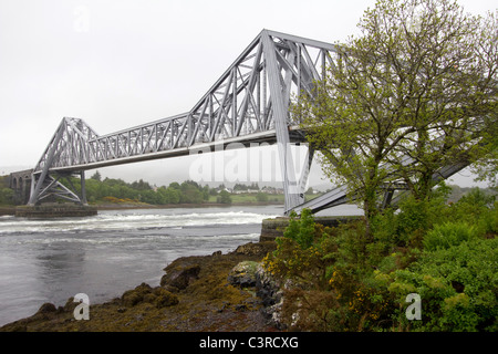 Connel Bridge ist ein Freischwinger, die Loch Etive bei Connel in Schottland umfasst. Stockfoto