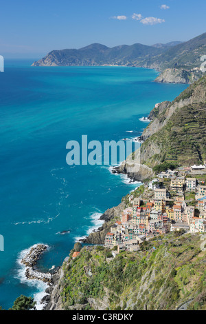 Italien, Cinque Terre, La Spezia Provinz, Riomaggiore, Ligurien, Blick auf traditionelles Fischerdorf Stockfoto