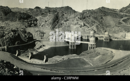 Blick auf Boulder Dam Baujahr 1940. Landschaft Hoover konkrete Wasserkraft Strom Erzeugung von künstlichen Stockfoto