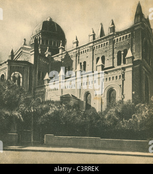 Libyen unter italienische Besatzung in den 1930er Jahren - die Kathedrale in Tripolis. Aus der Commissariato per il Turismo in Libyen. Stockfoto