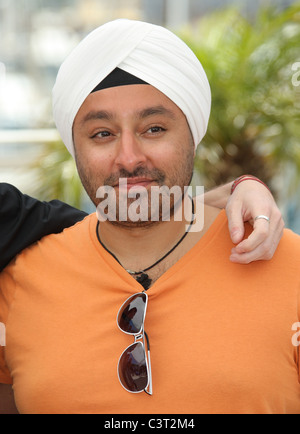 VIKRAM CHATWAL DIAS DE GRACIA PHOTOCALL CANNES FILM FESTIVAL 2011 PALAIS DES FESTIVAL CANNES Frankreich 17. Mai 2011 Stockfoto