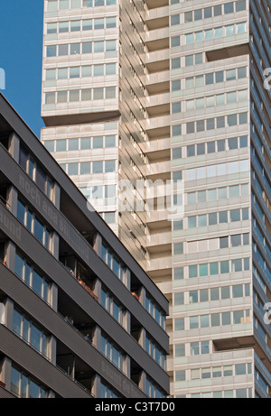 Appartementhaus Wohnpark Donau-City und Mischek Tower Bürogebäudes am Donaucity (Vienna DC oder Donaustadt), Wien, Österreich Stockfoto