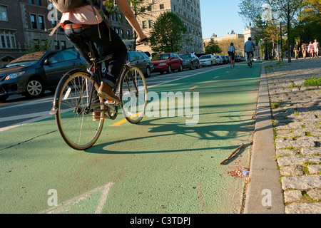 Brooklyn, NY - 30. April 2011 - The Prospect Park West-Radweg Stockfoto