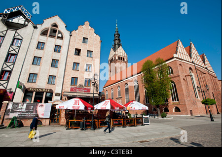 St. Nikolaus Kathedrale in restaurierten Altstadt, Elbing, Ermland Region, Polen Stockfoto