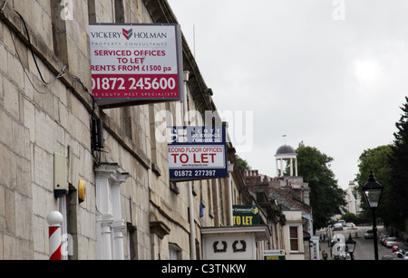 Schilder Werbung Büros zu lassen, Truro, Cornwall Stockfoto