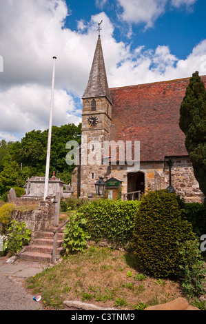 Dorfkirche St. Peters Newenden Kent England Stockfoto