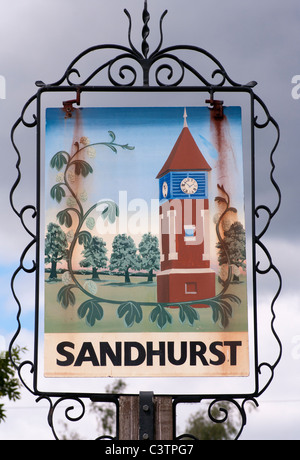 Sandhurst Dorf Zeichen Kent England UK Stockfoto