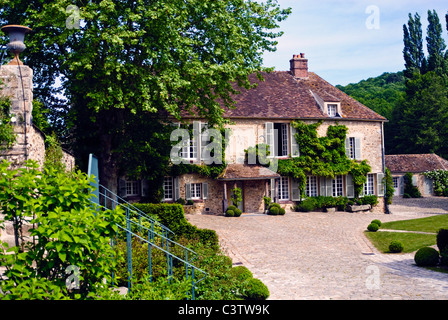 Der Herzog und die Herzogin von Windsor Land Haus Le Moulin De La Tuilerie in GIF-Sur-Yvette, Frankreich Stockfoto