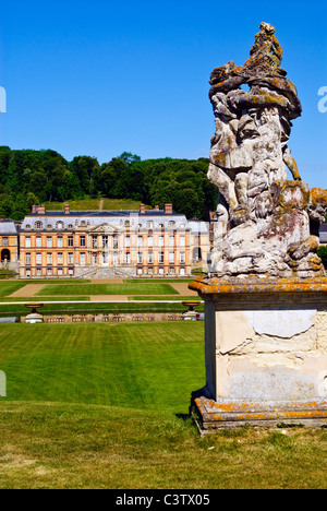 Château de Dampierre in Dampierre-En-Yvelines, in Vallée de Chevreuse, Frankreich Stockfoto
