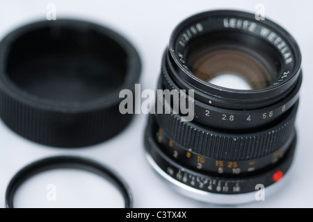 Leitz Wetzlar Summicron 50mm f/2 Objektiv für Leica M Sucherkameras Stockfoto