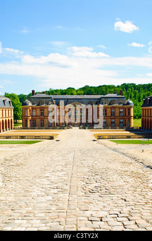 Château de Dampierre in Dampierre-En-Yvelines, in Vallée de Chevreuse, Frankreich Stockfoto