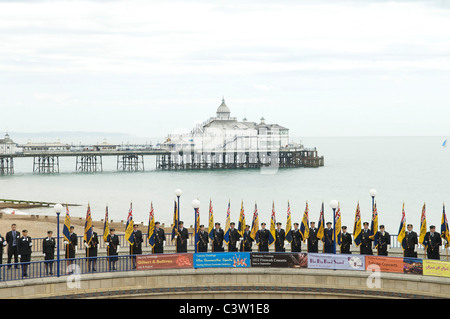 Die Royal British Legion Drum Fell Zeremonie auf Eastbourne Musikpavillon Stockfoto