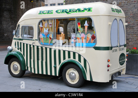 Traditionellen alten altmodischen Eis van London Lutscher Kegel Stockfoto